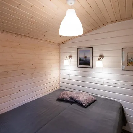 Riekonsoppi, Two Bedroom Private 木屋 *